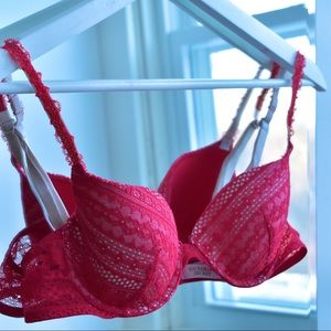 Victoria’s Secret Valentines Bra 34B